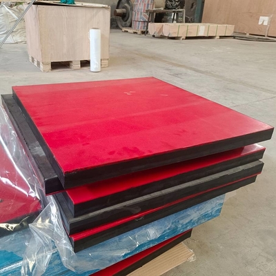 Doublure de moulage du caoutchouc naturel de polyuréthane d'uréthane pour le descendeur de convoyeur