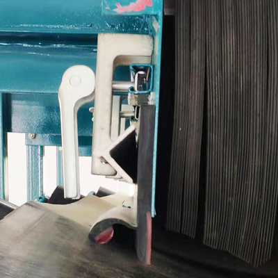 Convoyeur bordant le point de transfert scellant le double bordage de polyuréthane de joint