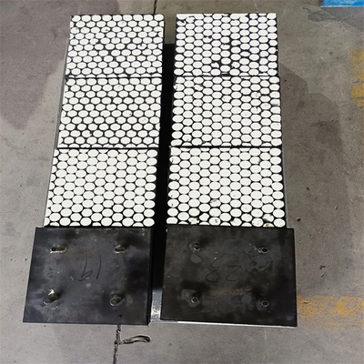 Les carreaux de céramique de soutien en acier portent les revêtements en caoutchouc de descendeur de revêtements